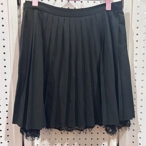 RED Womens M Black Pleated Mini Skirt Lace Trim Zipper Closure